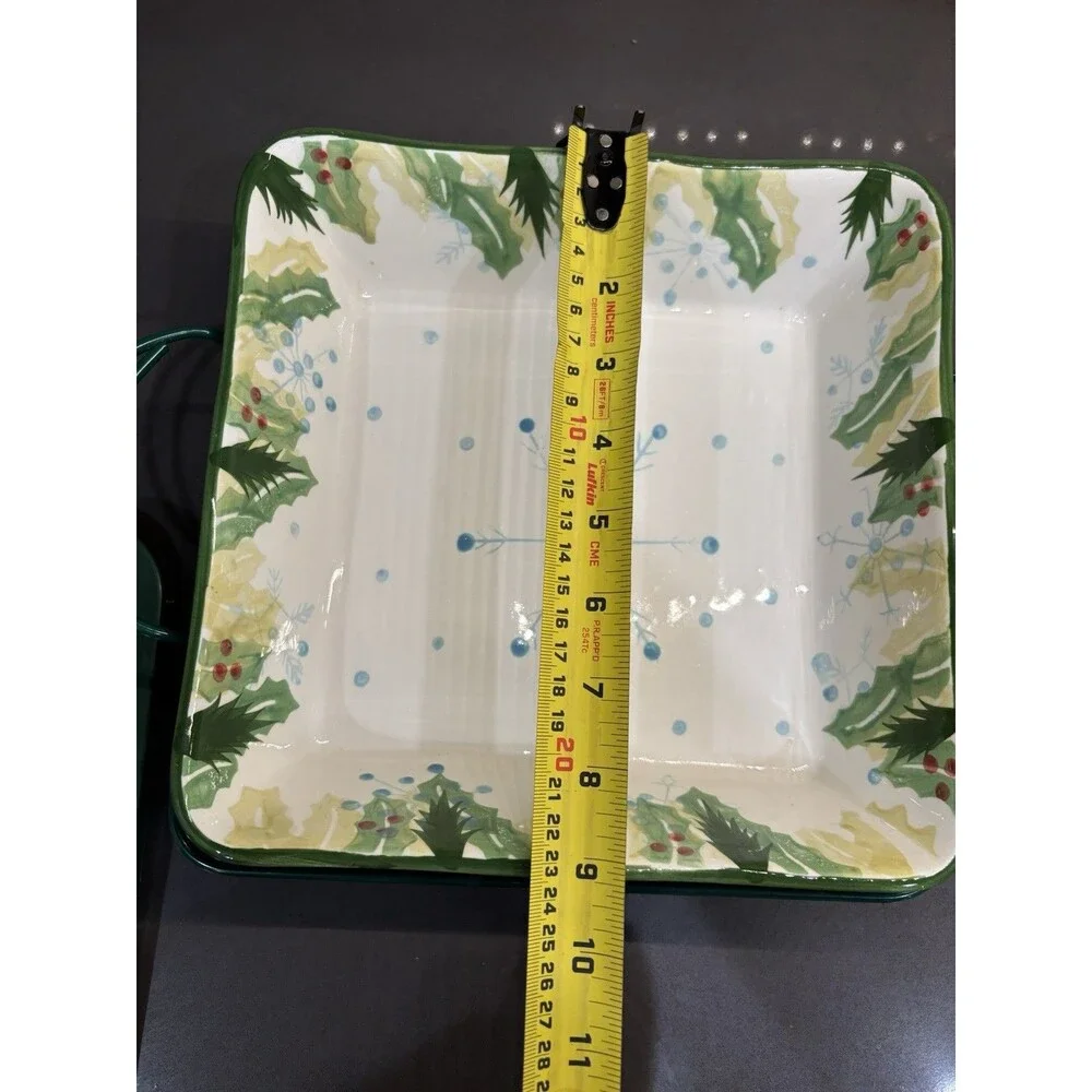 Temp-tations by Tara Hometown Christmas Large 9” Dish With Trivet Lid Wire Rack
